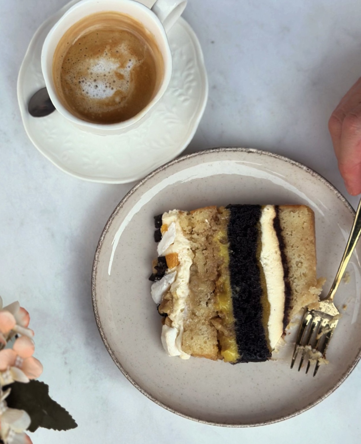 Bolo Coffee Velvet da Velvet Bolo - Massa de café com sabor intenso