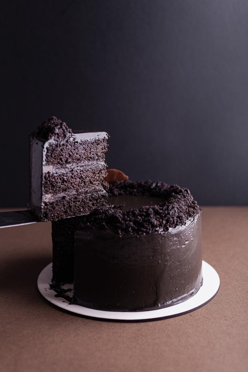 Bolo Black Velvet da Velvet Bolo - Massa escura com decoração sofisticada